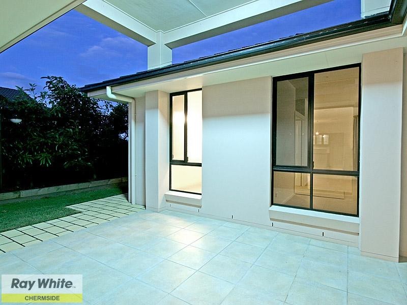 15 Cerbaia Close, Bridgeman Downs QLD 4035