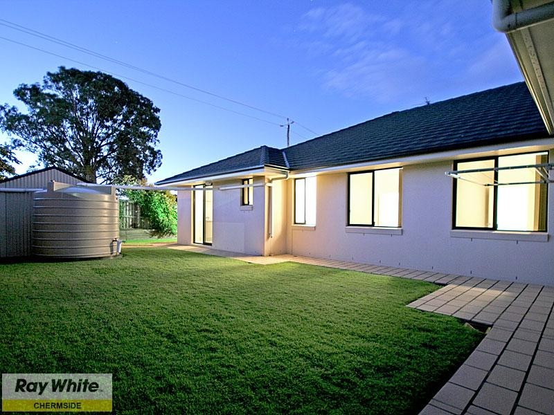 15 Cerbaia Close, Bridgeman Downs QLD 4035