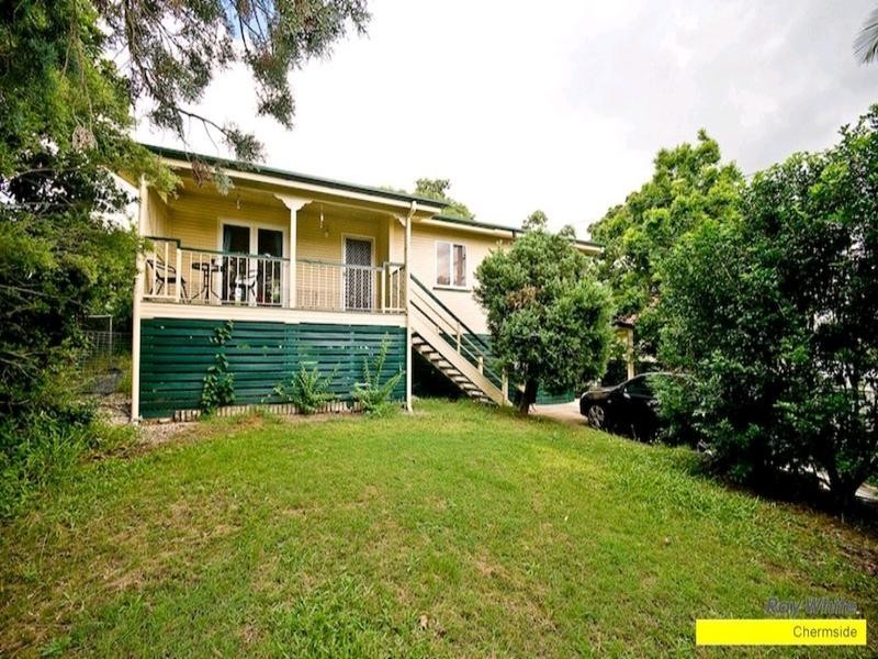 314 Kitchener Road, Stafford Heights QLD 4053