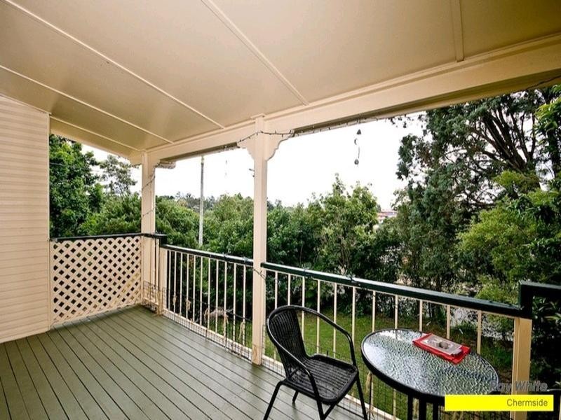 314 Kitchener Road, Stafford Heights QLD 4053