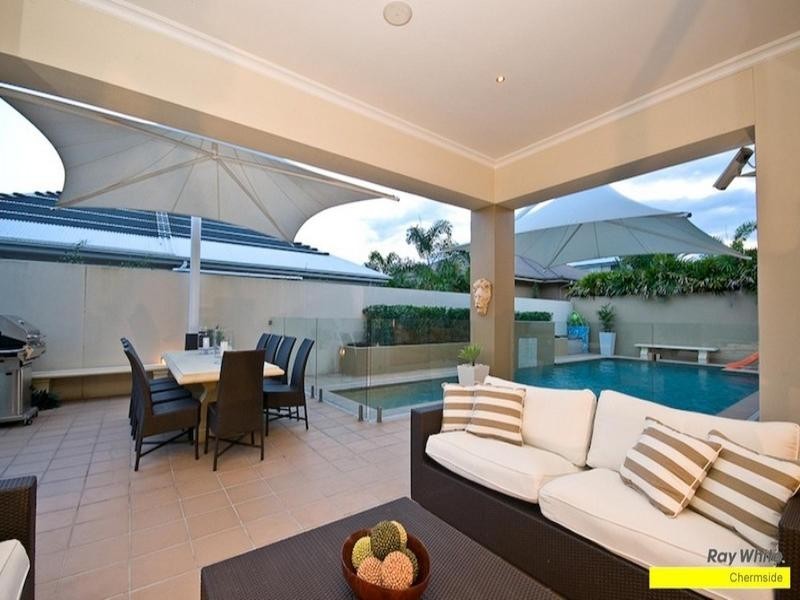 7 Estonia Avenue, Bridgeman Downs QLD 4035