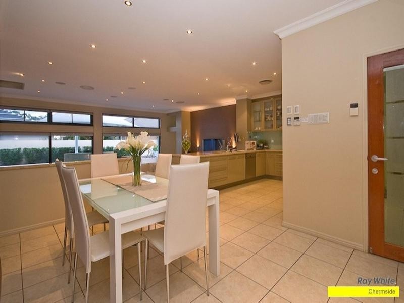 7 Estonia Avenue, Bridgeman Downs QLD 4035