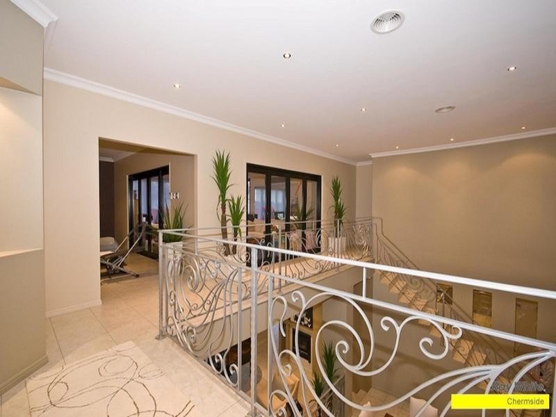 7 Estonia Avenue, Bridgeman Downs QLD 4035