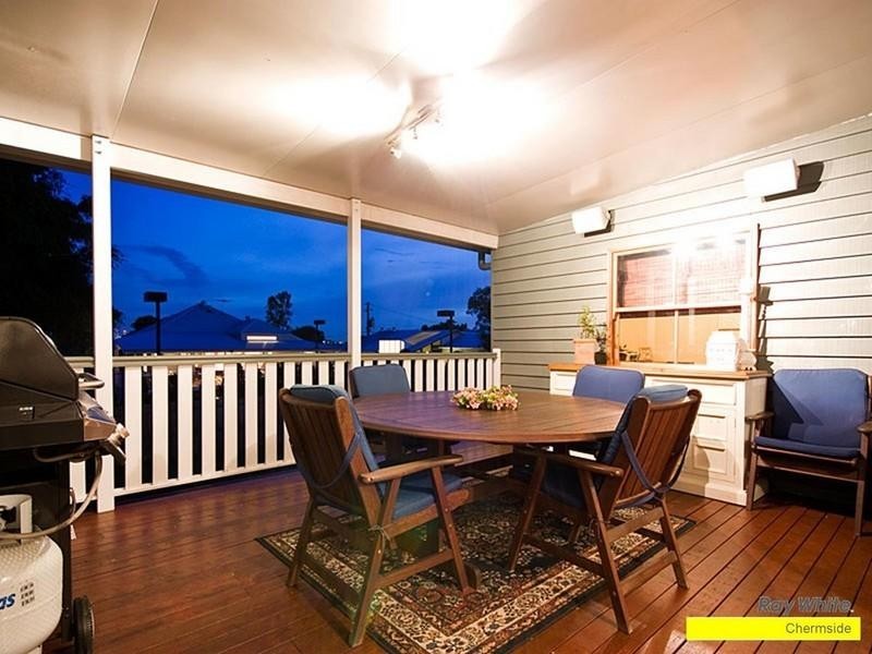 98 Rode Road, Wavell Heights QLD 4012