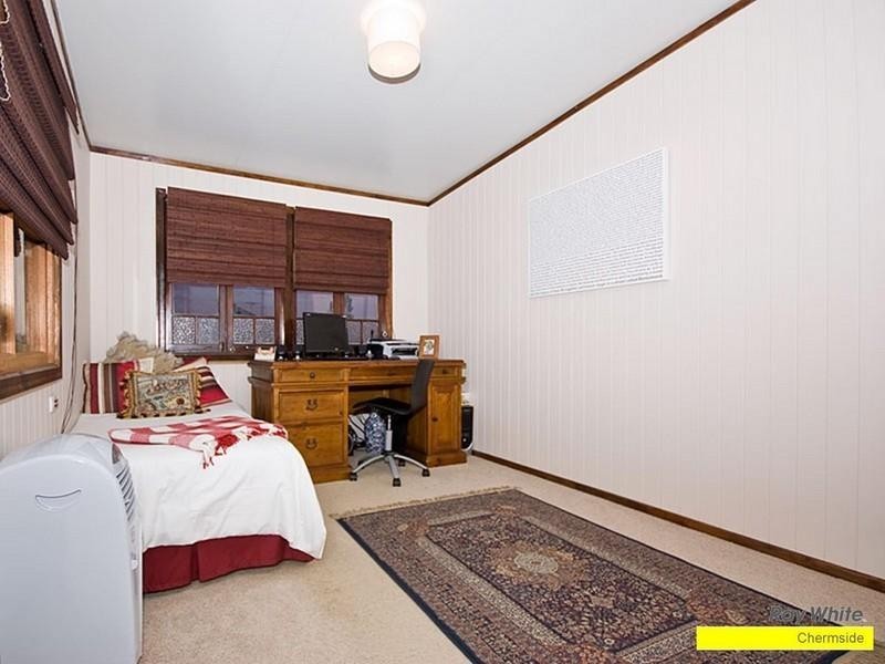 98 Rode Road, Wavell Heights QLD 4012