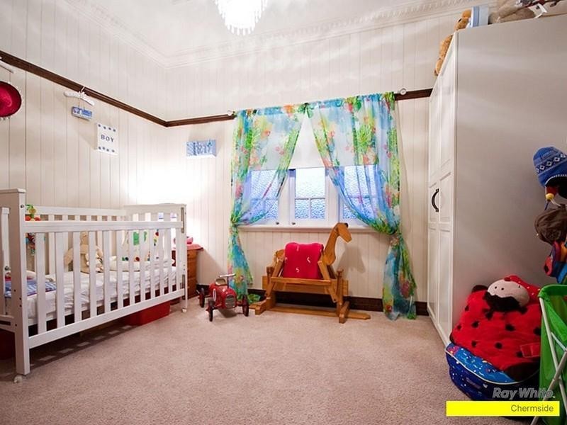 98 Rode Road, Wavell Heights QLD 4012