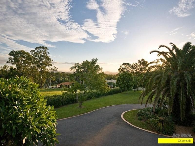 45 Priestley Road, Bridgeman Downs QLD 4035