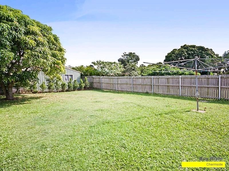 60 Newman Road, Wavell Heights QLD 4012