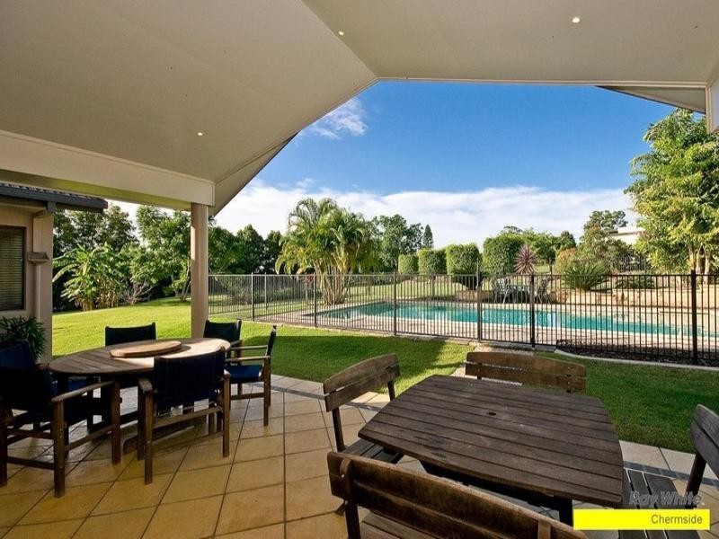 2073 Roghan Road, Bridgeman Downs QLD 4035