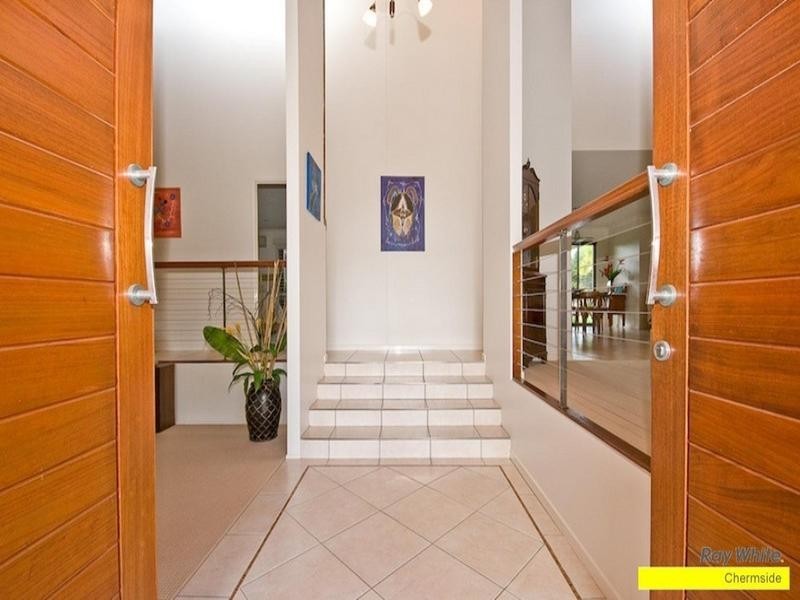 2073 Roghan Road, Bridgeman Downs QLD 4035