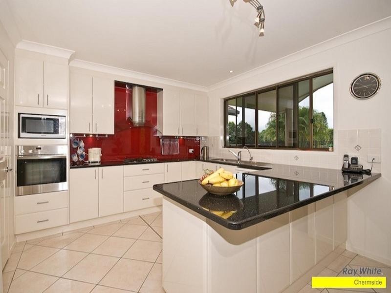 2073 Roghan Road, Bridgeman Downs QLD 4035