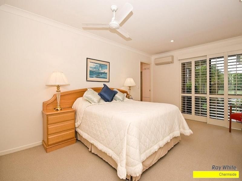 2073 Roghan Road, Bridgeman Downs QLD 4035