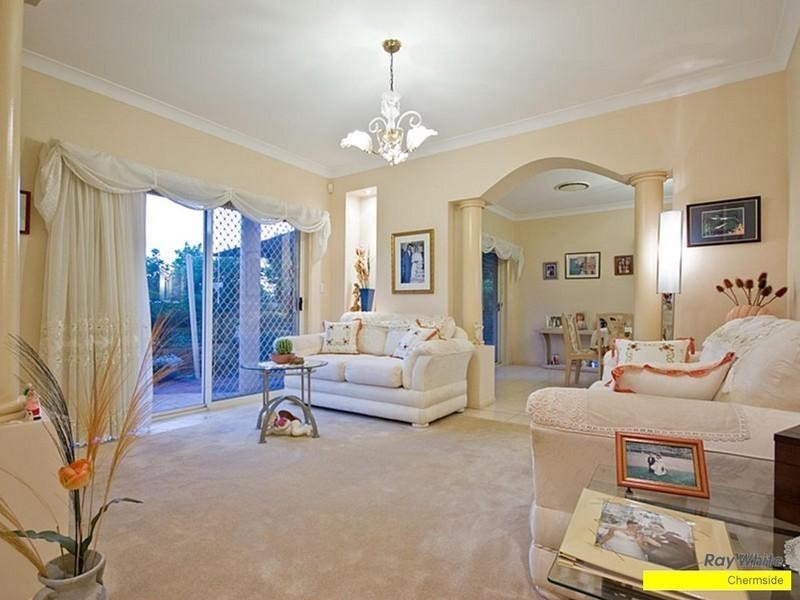 2 Castlehaven Close, Chermside West QLD 4032