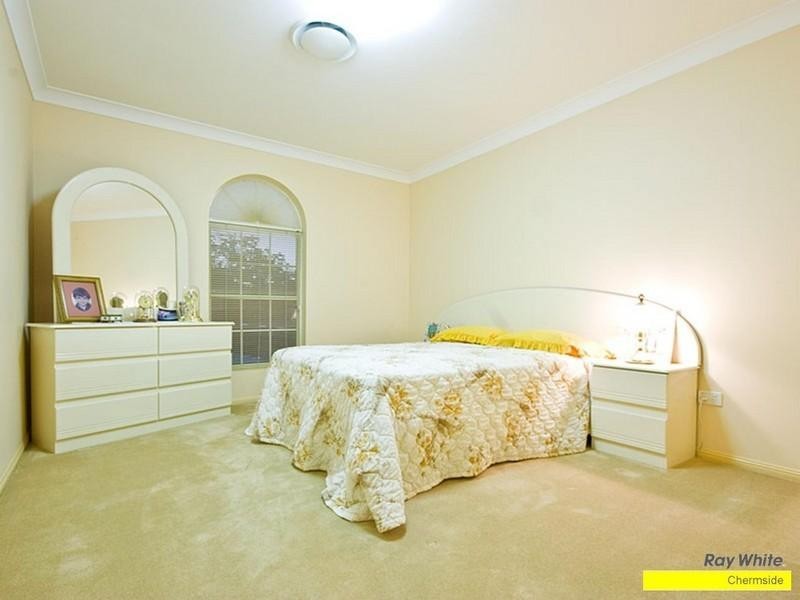 2 Castlehaven Close, Chermside West QLD 4032