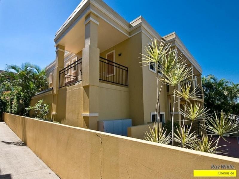 2/146 Windermere Road, Hamilton QLD 4007