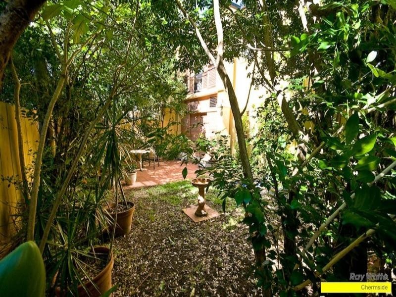 2/146 Windermere Road, Hamilton QLD 4007