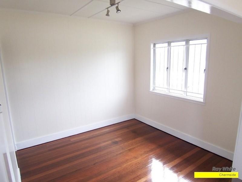 43 Pfingst Road, Wavell Heights QLD 4012