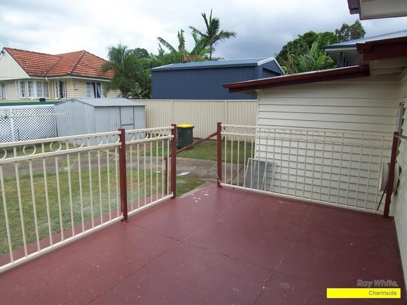 43 Pfingst Road, Wavell Heights QLD 4012