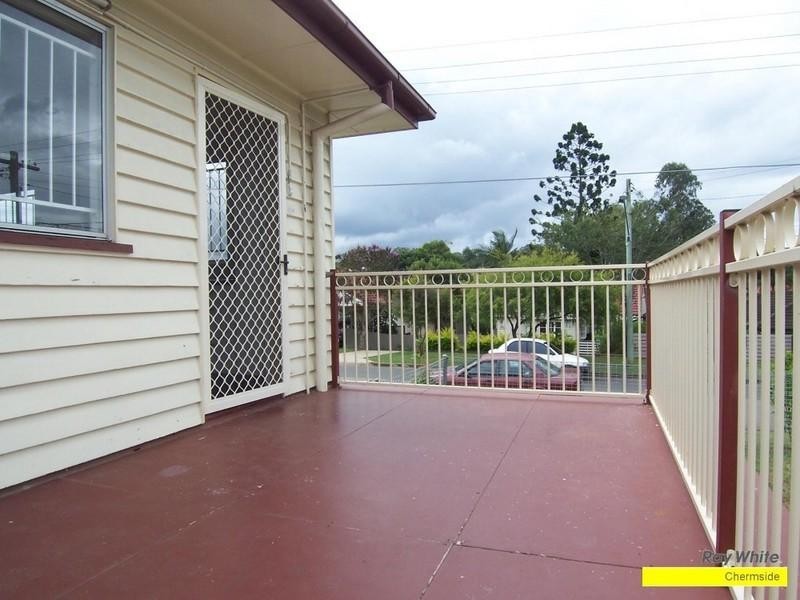 43 Pfingst Road, Wavell Heights QLD 4012