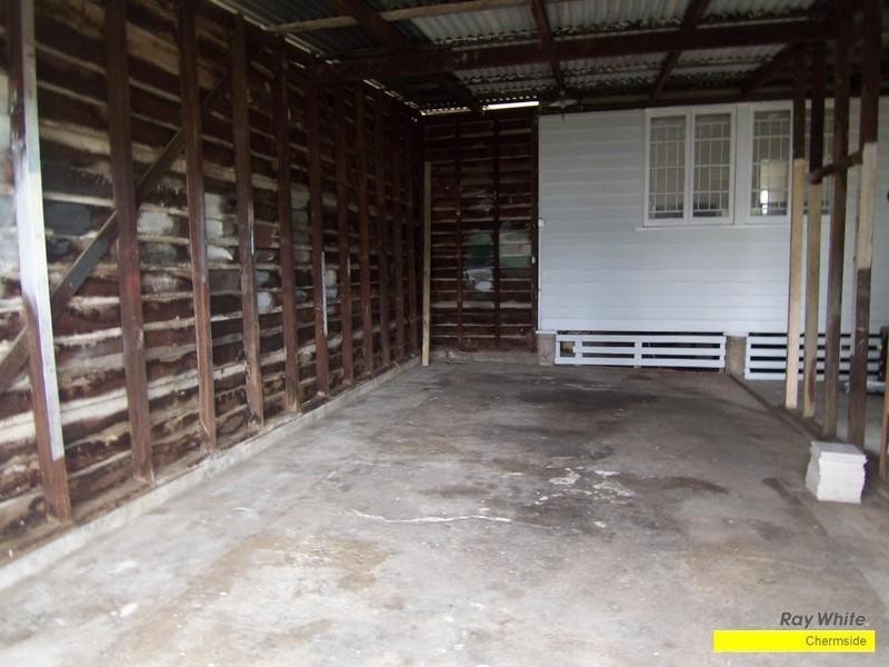 43 Pfingst Road, Wavell Heights QLD 4012