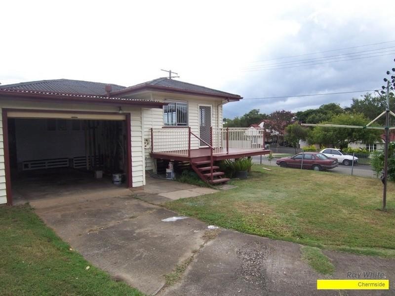 43 Pfingst Road, Wavell Heights QLD 4012