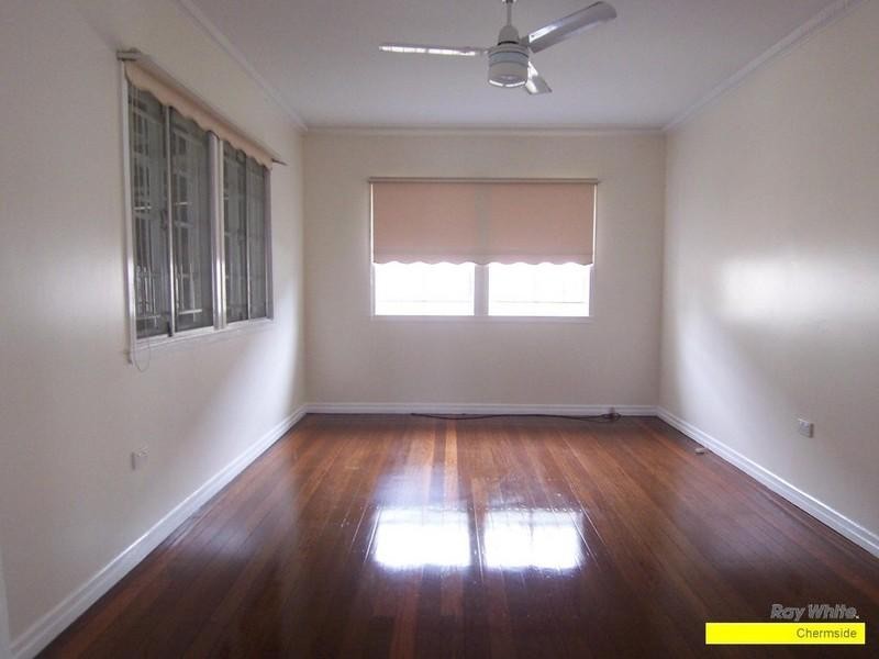 43 Pfingst Road, Wavell Heights QLD 4012