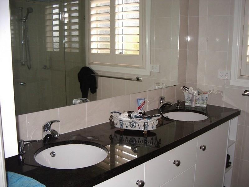 15 Woodgate Street, Ferny Hills QLD 4055