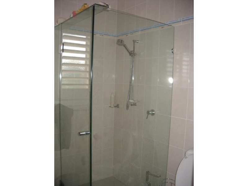 15 Woodgate Street, Ferny Hills QLD 4055