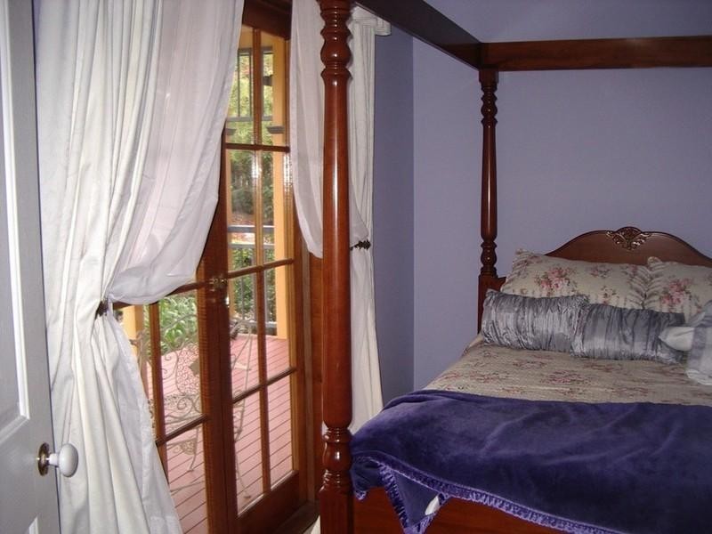 15 Woodgate Street, Ferny Hills QLD 4055