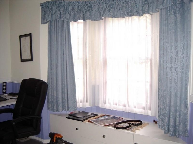 15 Woodgate Street, Ferny Hills QLD 4055