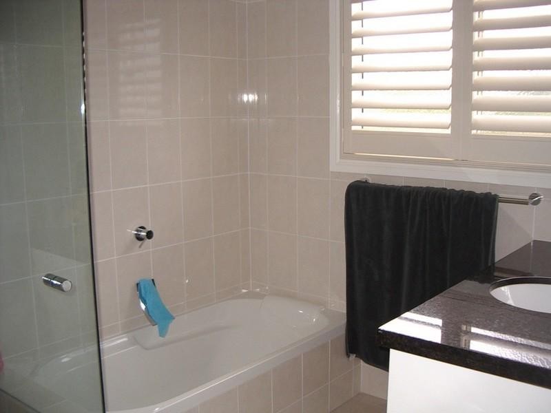 15 Woodgate Street, Ferny Hills QLD 4055