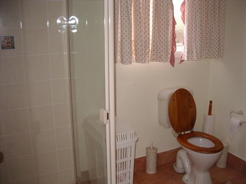 15 Woodgate Street, Ferny Hills QLD 4055