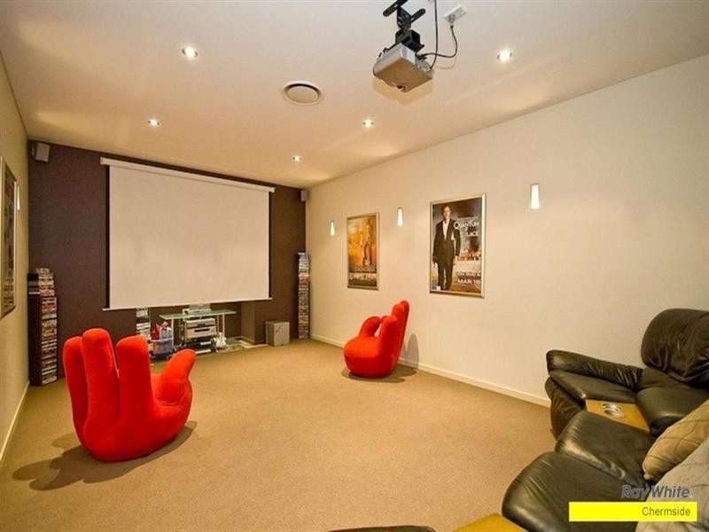 Bridgeman Downs QLD 4035