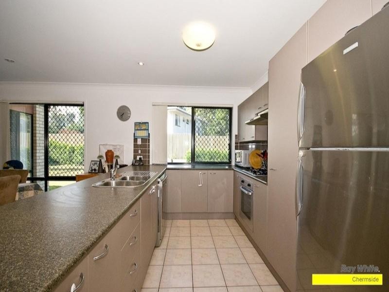 33 Diamond Avenue, Kallangur QLD 4503