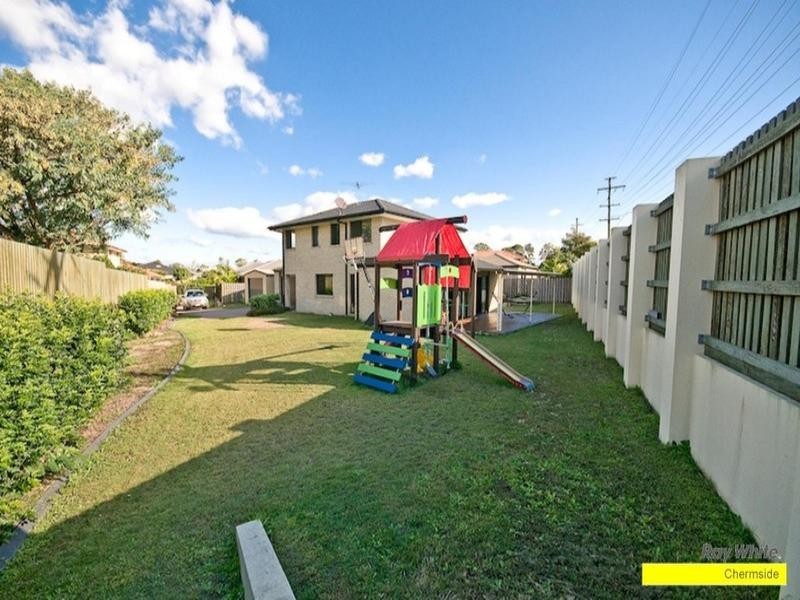 33 Diamond Avenue, Kallangur QLD 4503