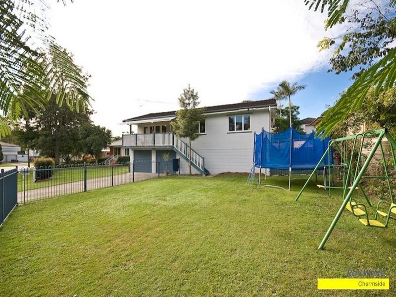 23 Cranbourne Street, Chermside West QLD 4032