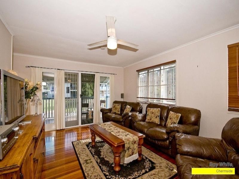 23 Cranbourne Street, Chermside West QLD 4032