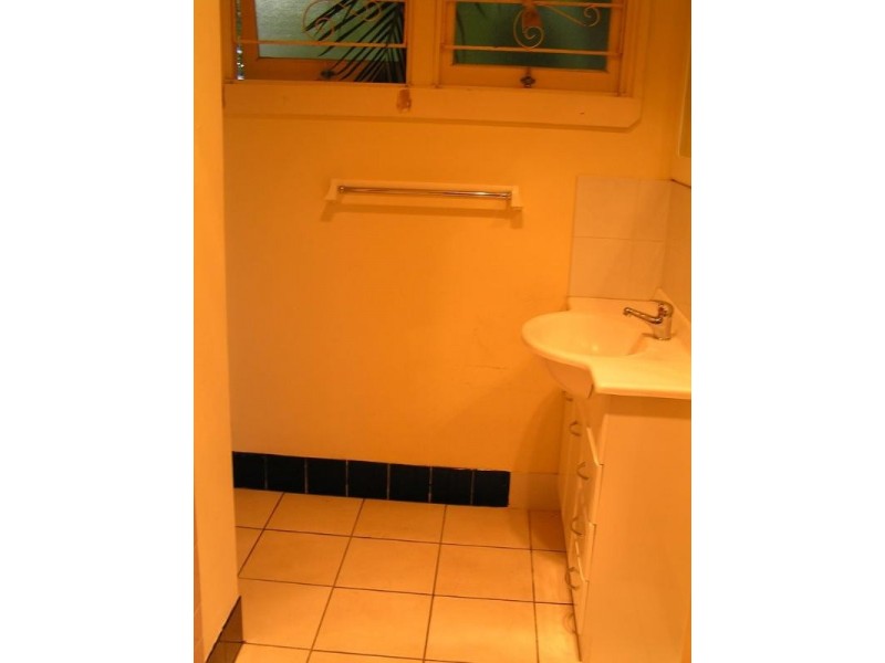 40 Rutherford Street, Stafford Heights QLD 4053