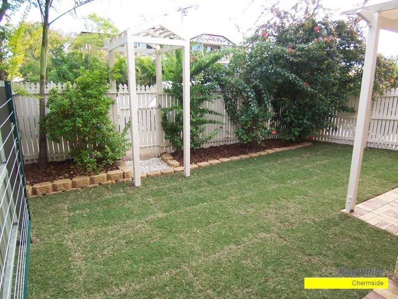 4/12 Greenbank Street, Chermside QLD 4032