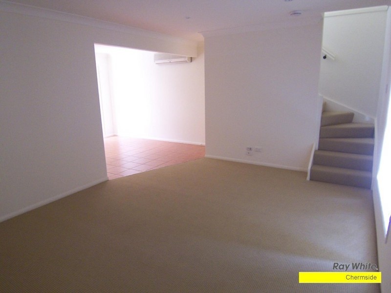 4/12 Greenbank Street, Chermside QLD 4032