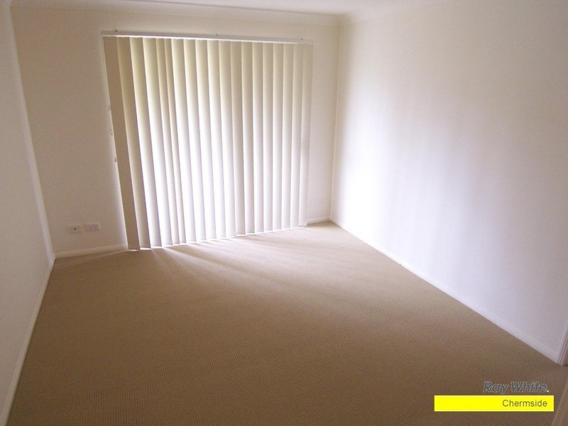 4/12 Greenbank Street, Chermside QLD 4032