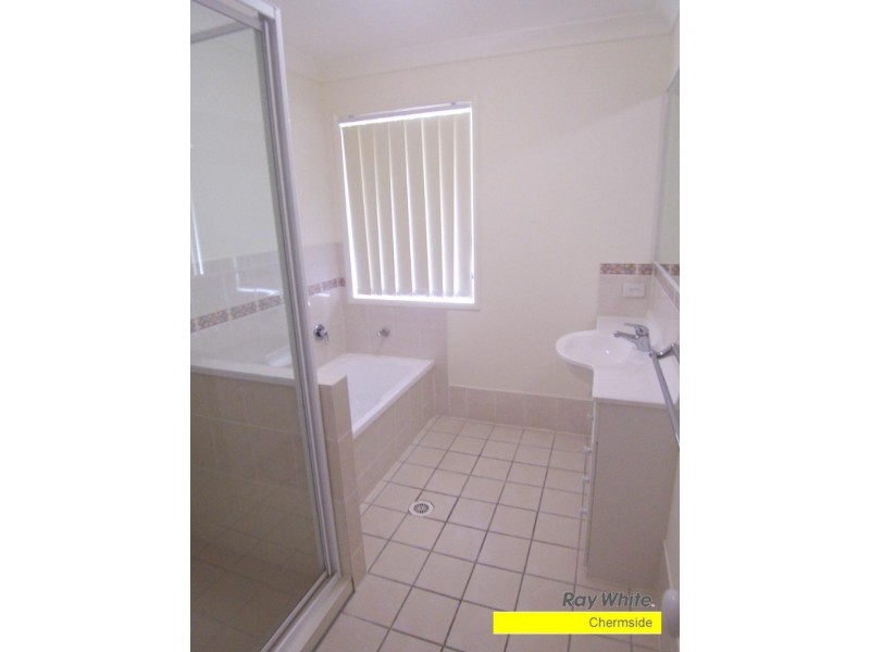 4/12 Greenbank Street, Chermside QLD 4032