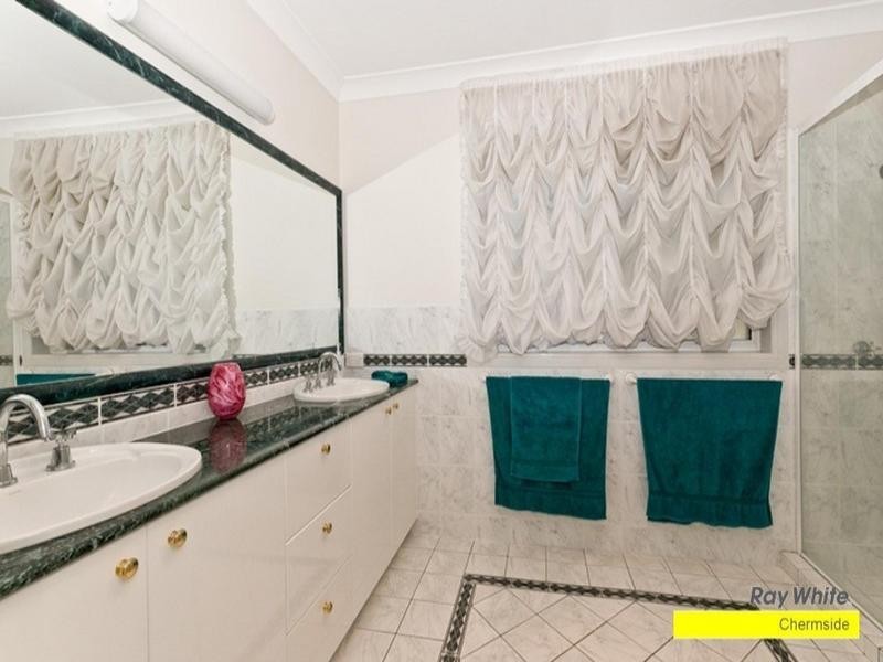 Bridgeman Downs QLD 4035