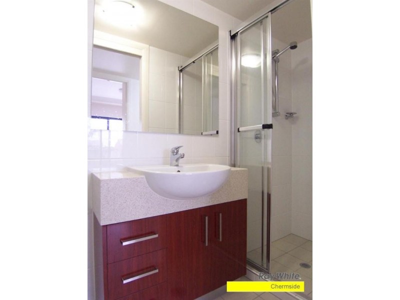 2/20 Rainey Street, Chermside QLD 4032