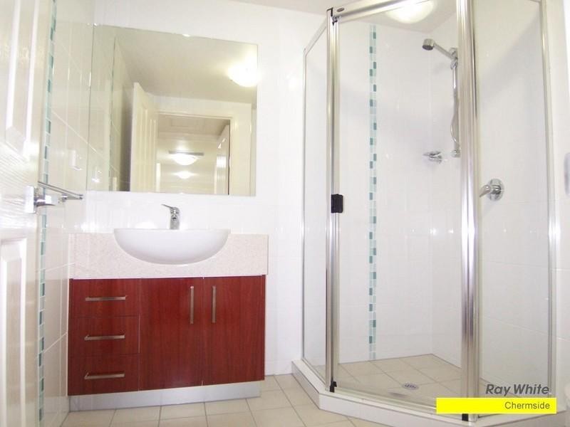 8/20 Rainey Street, Chermside QLD 4032