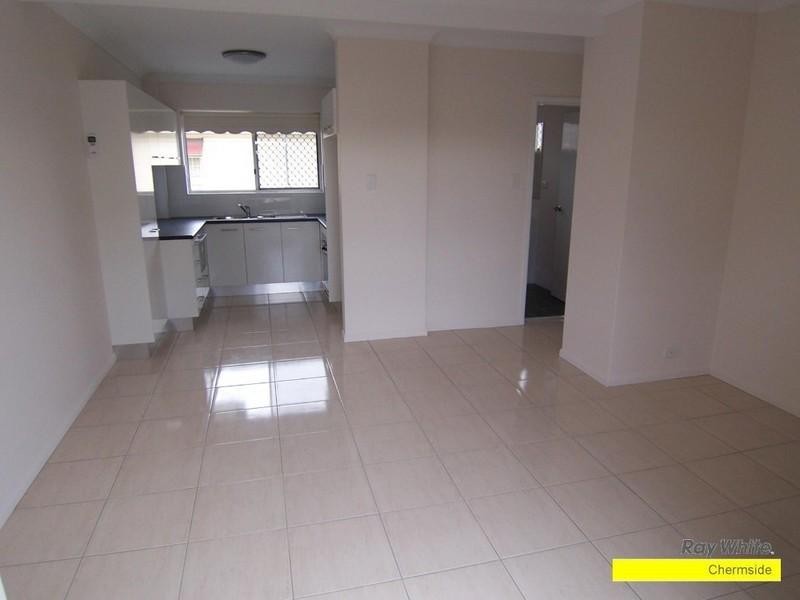 2/1 Eighth Avenue, Kedron QLD 4031