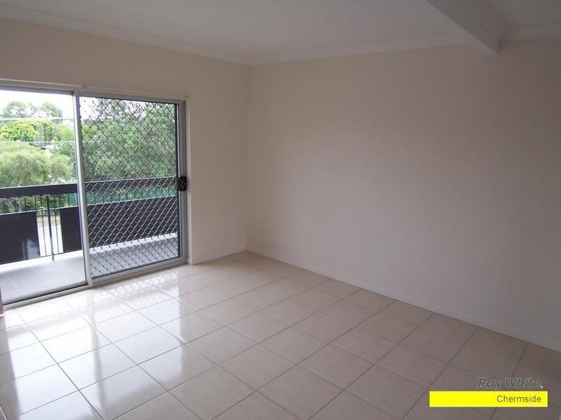 2/1 Eighth Avenue, Kedron QLD 4031