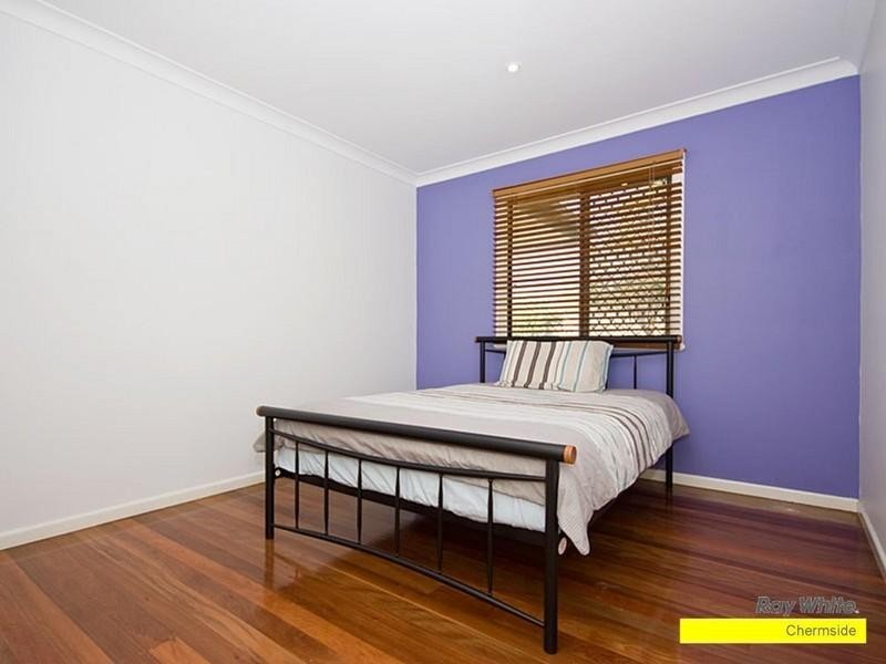 26 Heilbromm Street, Stafford Heights QLD 4053