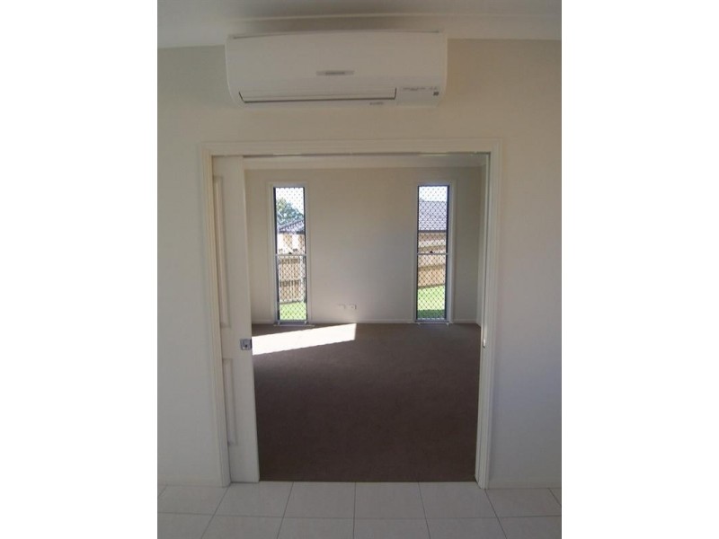 15 Oakwood Road, Warner QLD 4500