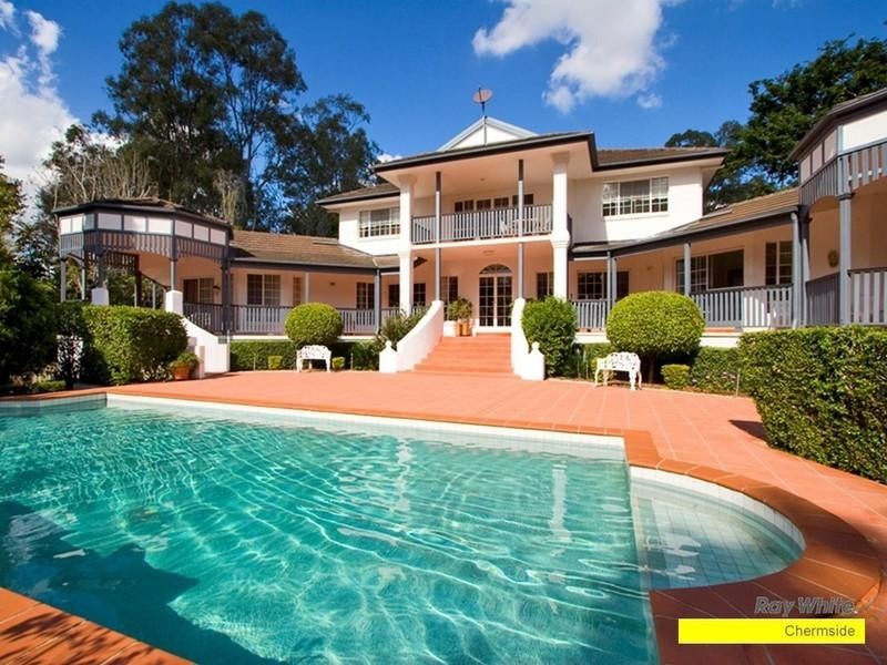 19 Retreat Street, Bridgeman Downs QLD 4035